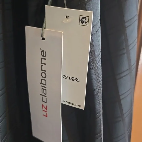 Liz Claiborne-Blk pullover silky long sleeved blouse Sz PXL NWT. - Picture 3 of 11